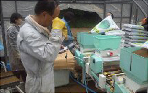 作り手の作業風景